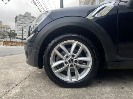 MINI-COUNTRYMAN-2011
