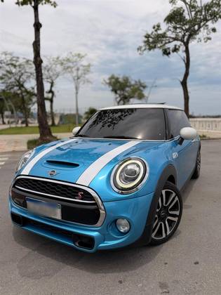 Mini Cooper 2.0 16V Twinpower Gasolina S 2P Steptronic