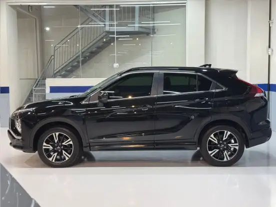 MITSUBISHI-ECLIPSE CROSS-1.5 MIVEC TURBO GASOLINA HPE CVT MITSUBISHI-ECLIPSE CROSS-2025