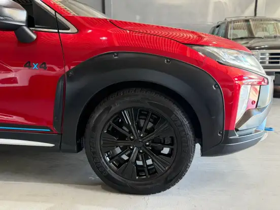 MITSUBISHI-ECLIPSE CROSS-1.5 MIVEC TURBO GASOLINA HPE-S AWD CVT MITSUBISHI-ECLIPSE CROSS-2019