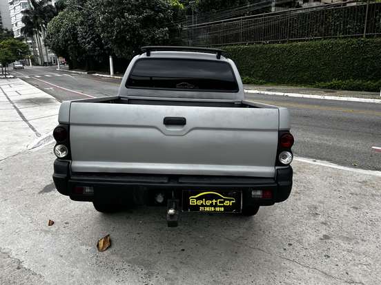 MITSUBISHI-L200-2.5 SPORT HPE 4X4 CD 8V TURBO INTERCOOLER DIESEL 4P AUTOMÁTICO MITSUBISHI-L200-2005