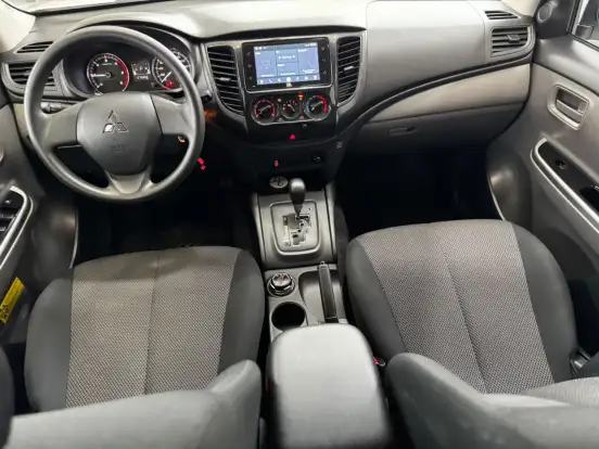 MITSUBISHI-L200 TRITON-2023