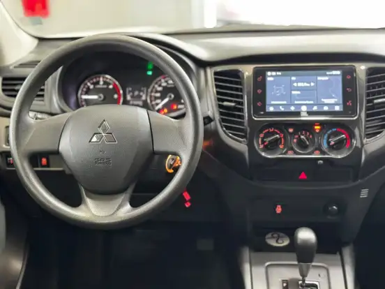 MITSUBISHI-L200 TRITON-2023