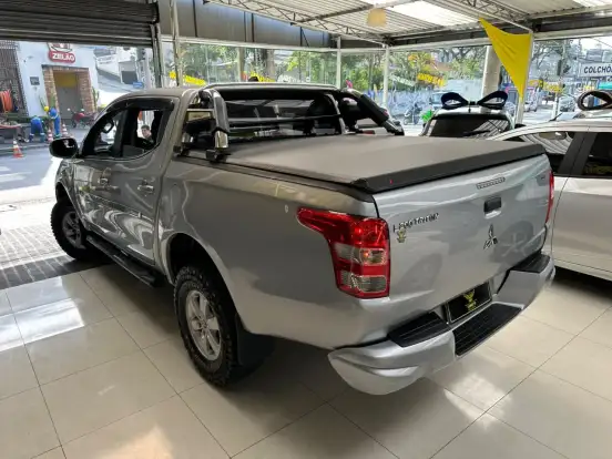 MITSUBISHI-L200 TRITON-2018