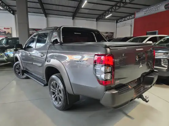 MITSUBISHI-L200 TRITON-2024