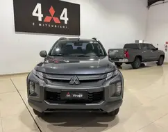 MITSUBISHI L200 TRITON 2.4 16V TURBO DIESEL OUTDOOR GLS CD 4X4 AUTOMÁTICO MITSUBISHI L200 TRITON 2.4 16V TURBO DIESEL OUTDOOR GLS CD 4X4 AUTOMÁTICO
