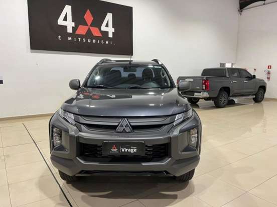 MITSUBISHI-L200 TRITON-2.4 16V TURBO DIESEL OUTDOOR GLS CD 4X4 AUTOMÁTICO MITSUBISHI-L200 TRITON-2024
