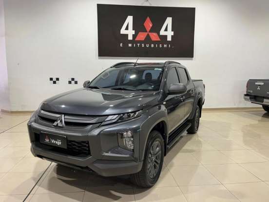 MITSUBISHI-L200 TRITON-2.4 16V TURBO DIESEL OUTDOOR GLS CD 4X4 AUTOMÁTICO MITSUBISHI-L200 TRITON-2024