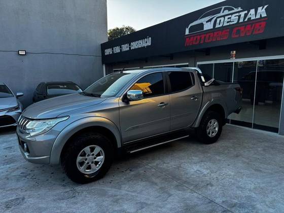 MITSUBISHI L200 TRITON 2.4 16V TURBO DIESEL SPORT HPE TOP CD 4P 4X4 AUTOMÁTICO