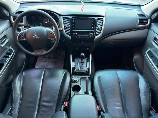 MITSUBISHI-L200 TRITON-2.4 16V TURBO DIESEL SPORT HPE TOP CD 4P 4X4 AUTOMÁTICO MITSUBISHI-L200 TRITON-2016