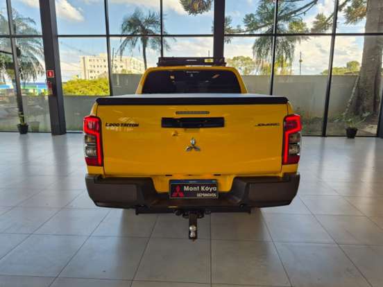 MITSUBISHI-L200 TRITON-2.4 16V TURBO DIESEL SPORT SAVANA CD 4P 4X4 AUTOMÁTICO MITSUBISHI-L200 TRITON-2023