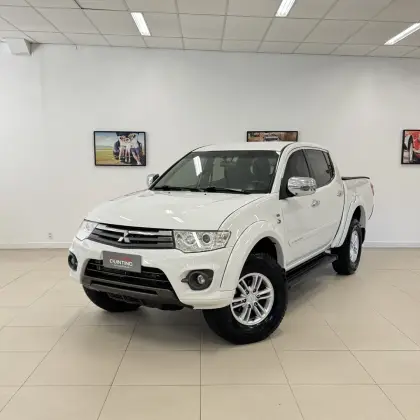 MITSUBISHI L200 TRITON 3.2 HPE 4X4 CD 16V TURBO INTERCOOLER DIESEL 4P AUTOMÁTICO