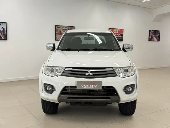 MITSUBISHI-L200 TRITON-3.2 HPE 4X4 CD 16V TURBO INTERCOOLER DIESEL 4P AUTOMÁTICO MITSUBISHI-L200 TRITON-2013
