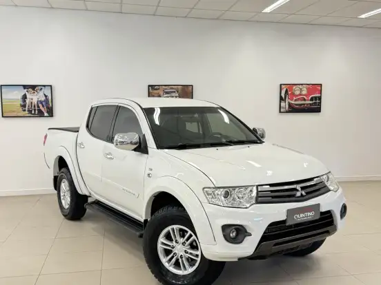 MITSUBISHI-L200 TRITON-3.2 HPE 4X4 CD 16V TURBO INTERCOOLER DIESEL 4P AUTOMÁTICO MITSUBISHI-L200 TRITON-2013