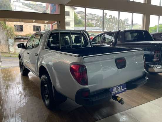 MITSUBISHI-L200 TRITON-2015