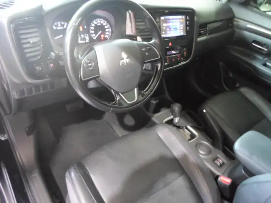 MITSUBISHI-OUTLANDER-2.0 16V GASOLINA 4P AUTOMÁTICO MITSUBISHI-OUTLANDER-2015