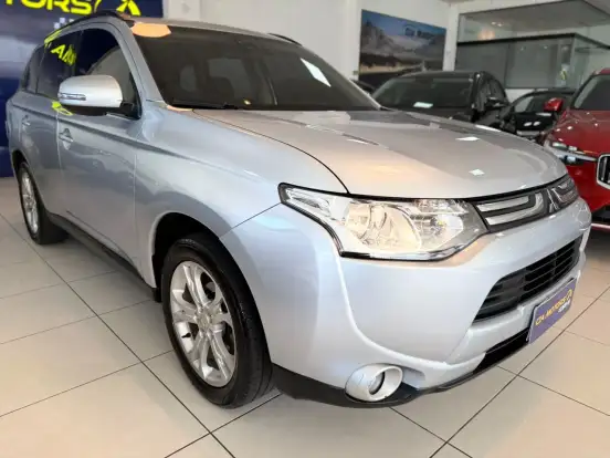 MITSUBISHI-OUTLANDER-2.0 16V GASOLINA 4P AUTOMÁTICO MITSUBISHI-OUTLANDER-2013