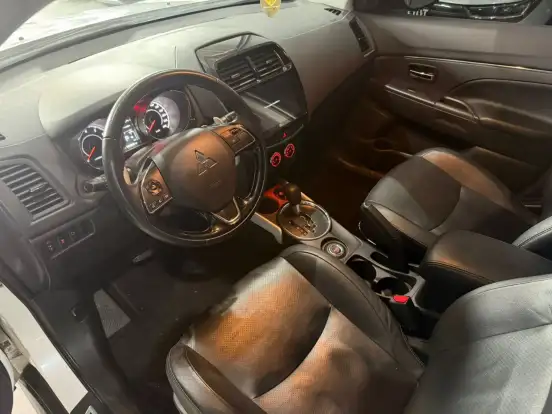 MITSUBISHI-OUTLANDER-2.0 MIVEC GASOLINA HPE AUTOMÁTICO MITSUBISHI-OUTLANDER-2021