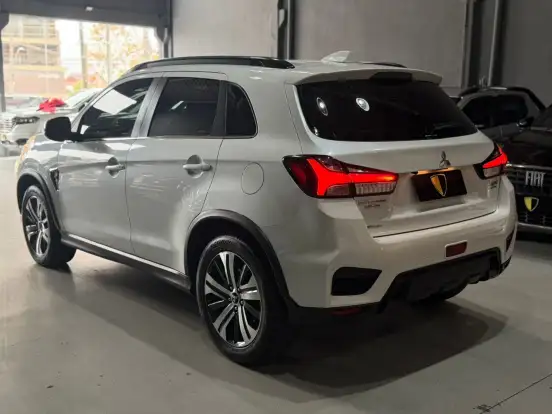 MITSUBISHI-OUTLANDER-2.0 MIVEC GASOLINA HPE AUTOMÁTICO MITSUBISHI-OUTLANDER-2021