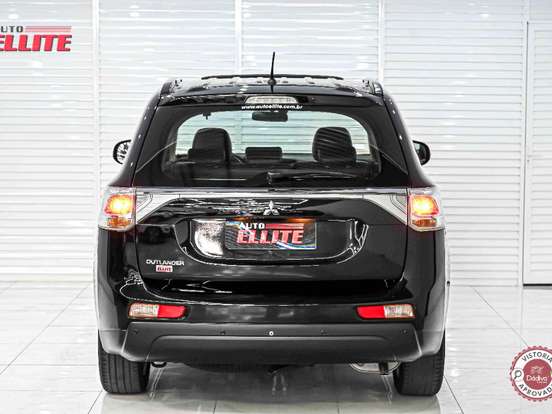 MITSUBISHI-OUTLANDER-2.0 16V GASOLINA 4P AUTOMÁTICO MITSUBISHI-OUTLANDER-2013