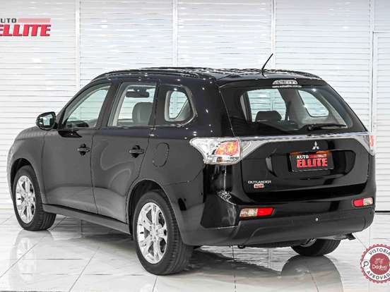 MITSUBISHI-OUTLANDER-2.0 16V GASOLINA 4P AUTOMÁTICO MITSUBISHI-OUTLANDER-2013