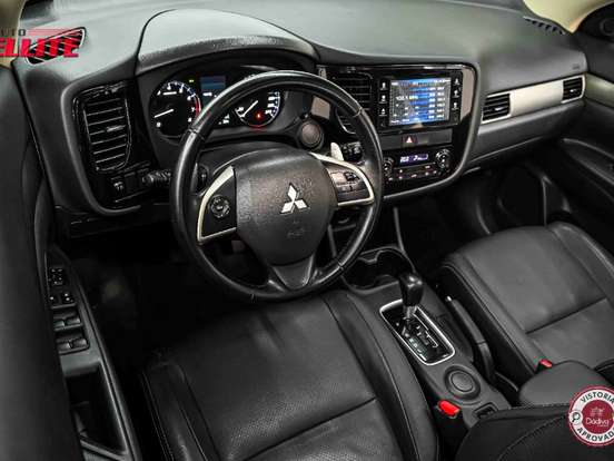 MITSUBISHI-OUTLANDER-2.0 16V GASOLINA 4P AUTOMÁTICO MITSUBISHI-OUTLANDER-2013