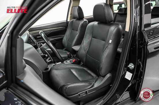 MITSUBISHI-OUTLANDER-2013