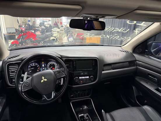 MITSUBISHI-OUTLANDER-2.0 COMFORT 16V GASOLINA 4P AUTOMÁTICO MITSUBISHI-OUTLANDER-2017
