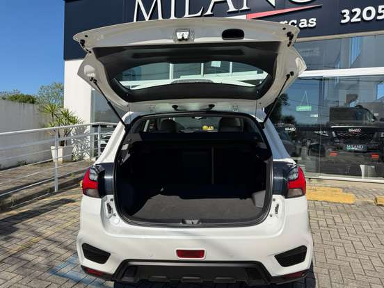 MITSUBISHI-OUTLANDER-2020