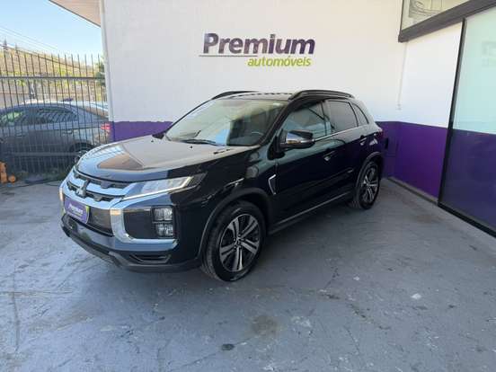MITSUBISHI-OUTLANDER-2021