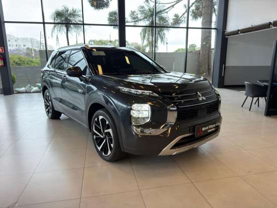 MITSUBISHI-OUTLANDER-2.4 PHEV SIGNATURE S-AWC DHT MITSUBISHI-OUTLANDER-2025