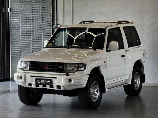 MITSUBISHI-PAJERO-3.5 GLS 4X4 V6 24V GASOLINA 2P AUTOMÁTICO MITSUBISHI-PAJERO-1999
