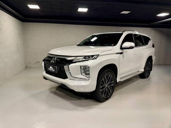 MITSUBISHI PAJERO SPORT 2.4 16V MIVEC TURBO DIESEL LEGEND AWD AUTOMÁTICO