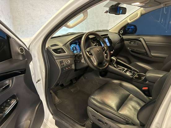 MITSUBISHI-PAJERO SPORT-2023