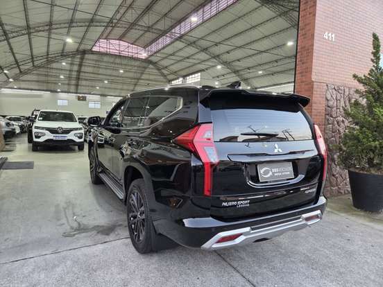 MITSUBISHI-PAJERO SPORT-2024