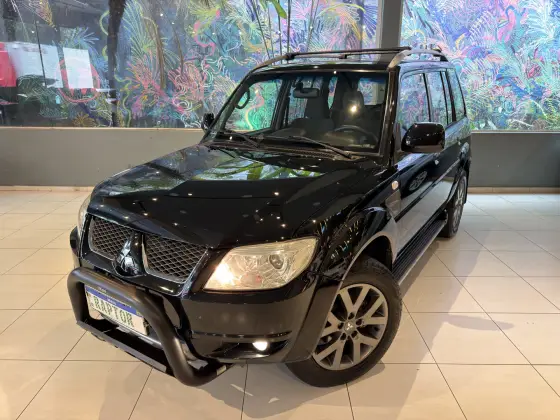 MITSUBISHI PAJERO TR4 2.0 4X2 16V 140CV FLEX 4P AUTOMÁTICO