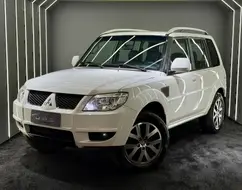 MITSUBISHI PAJERO TR4 2.0 4X2 16V 140CV FLEX 4P AUTOMÁTICO MITSUBISHI PAJERO TR4 2.0 4X2 16V 140CV FLEX 4P AUTOMÁTICO