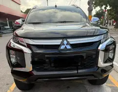 MITSUBISHI L200 TRITON 2.4 16V TURBO DIESEL SPORT HPE-S CD 4P 4X4 AUTOMÁTICO MITSUBISHI L200 TRITON 2.4 16V TURBO DIESEL SPORT HPE-S CD 4P 4X4 AUTOMÁTICO