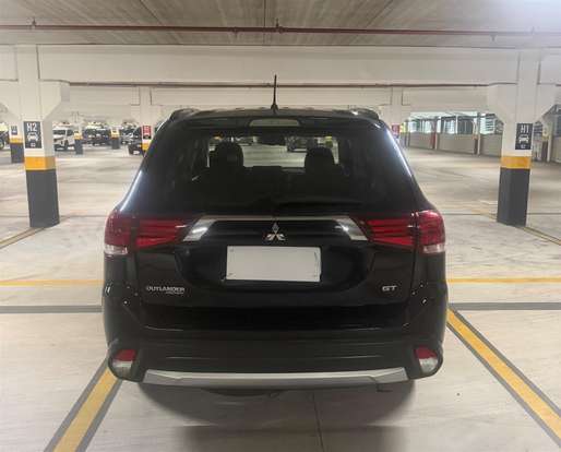 MITSUBISHI-OUTLANDER-3.0 GT 4X4 V6 24V GASOLINA 4P AUTOMÁTICO MITSUBISHI-OUTLANDER-2016