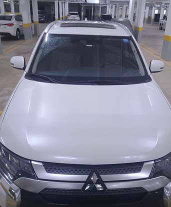 MITSUBISHI-OUTLANDER-2018