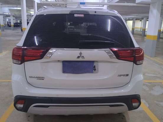 MITSUBISHI-OUTLANDER-3.0 MIVEC V6 GASOLINA HPE-S AWD AUTOMÁTICO MITSUBISHI-OUTLANDER-2018