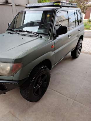 MITSUBISHI-PAJERO IO-2000