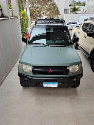MITSUBISHI-PAJERO IO-2000