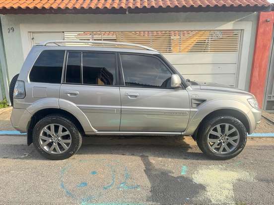 MITSUBISHI-PAJERO TR4-2012