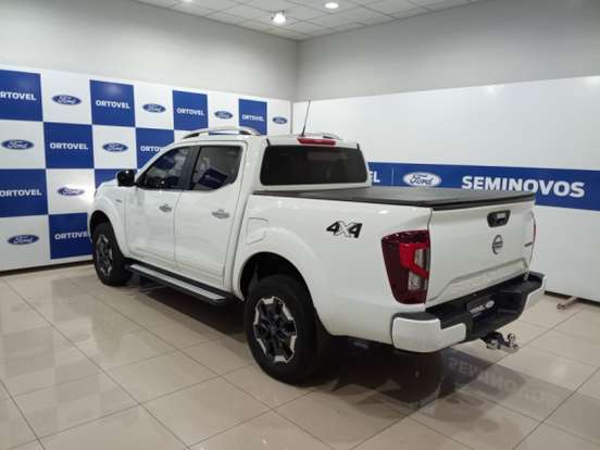 NISSAN-FRONTIER-2024