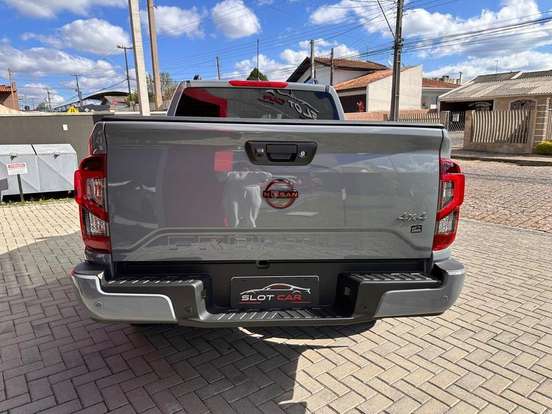 NISSAN-FRONTIER-2024