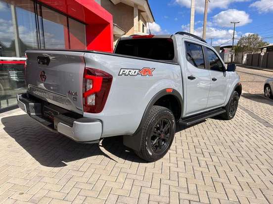 NISSAN-FRONTIER-2024