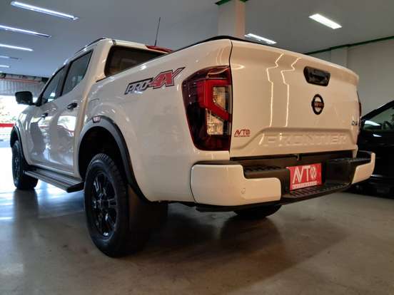 NISSAN-FRONTIER-2022