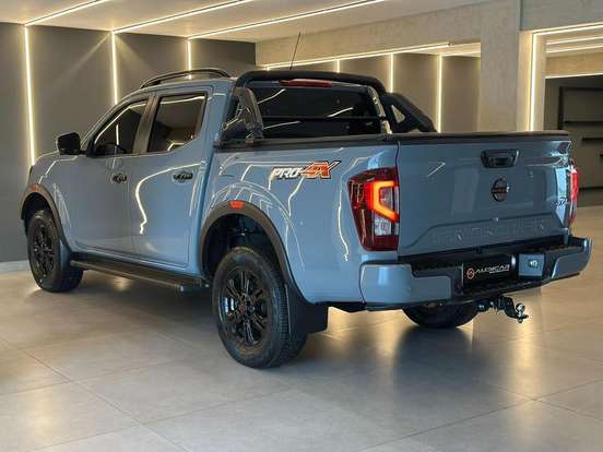 NISSAN-FRONTIER-2024