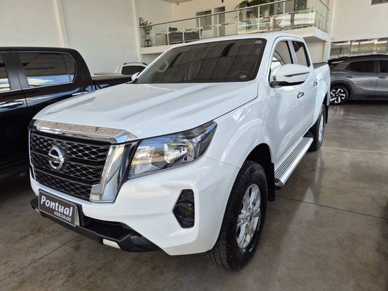 NISSAN FRONTIER 2.3 16V TURBO DIESEL SE CD 4X4 AUTOMÁTICO